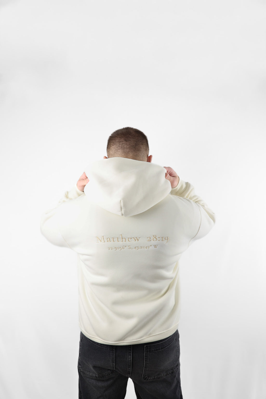 VIARA Classic Hoodie